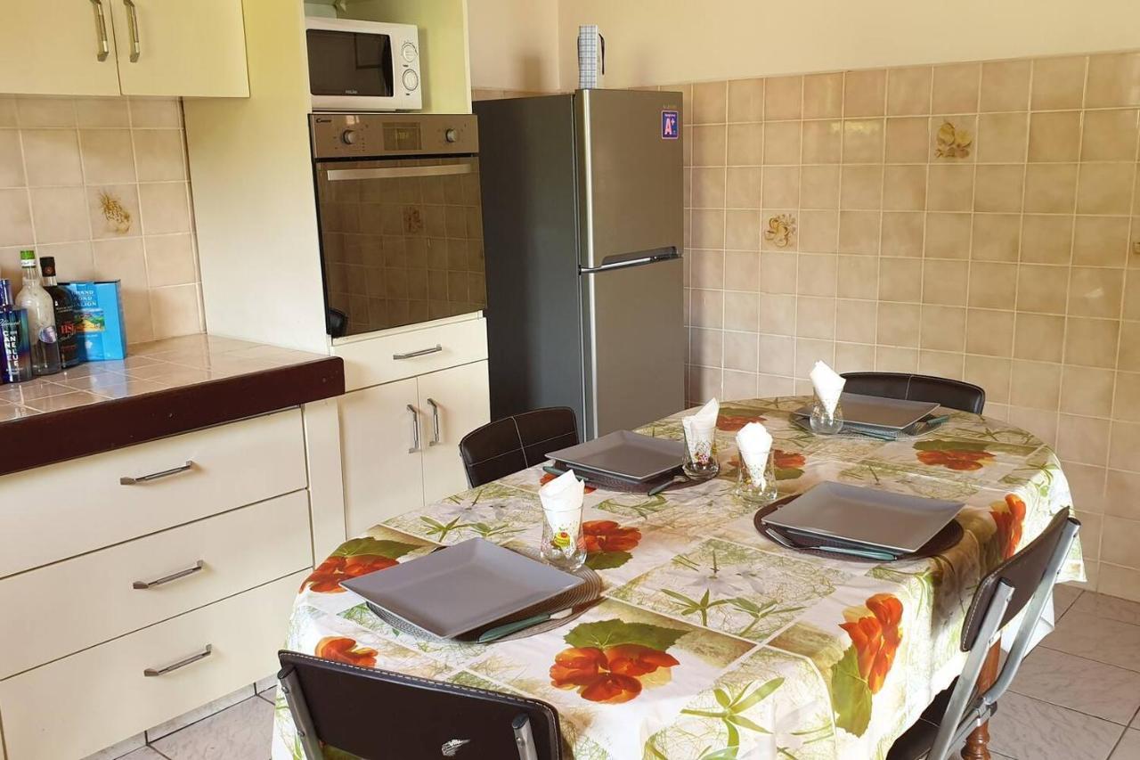Le Petit Robert Maison F3 Plein Pied Le Robert Dış mekan fotoğraf