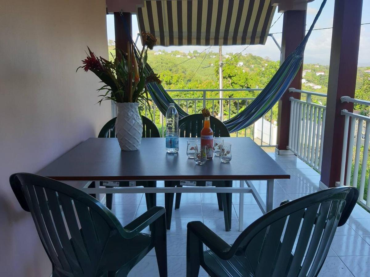 Le Petit Robert Maison F3 Plein Pied Le Robert Dış mekan fotoğraf